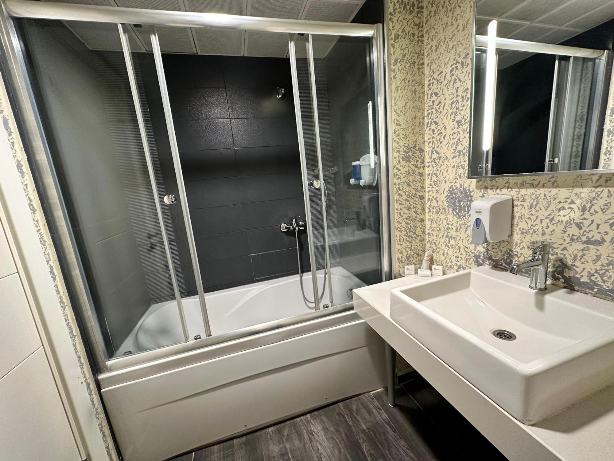 Tempo Hotel Caglayan อิสตันบูล ภายนอก รูปภาพ